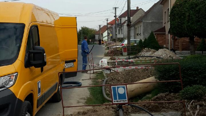Bezvýkopové technológie / Rekonštrukcia vodovodného potrubia DN 